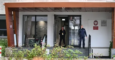 KSP: 21-latka zaatakowała nożem 3 osoby w szkole przy ul. Mińskiej w Warszawie